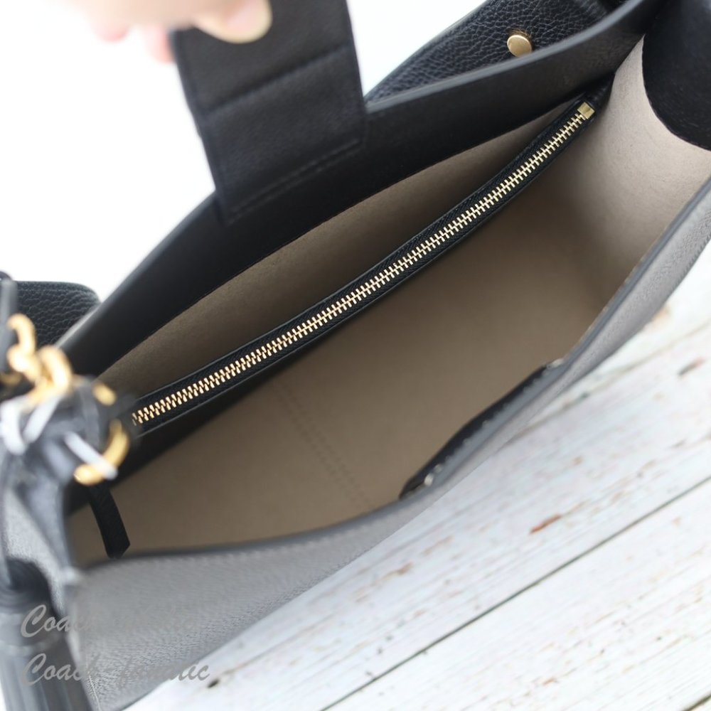 NWT Tory Burch Thea Web Large Shoulder Bag Leather Crossbody in Black - Picture 12 of 13